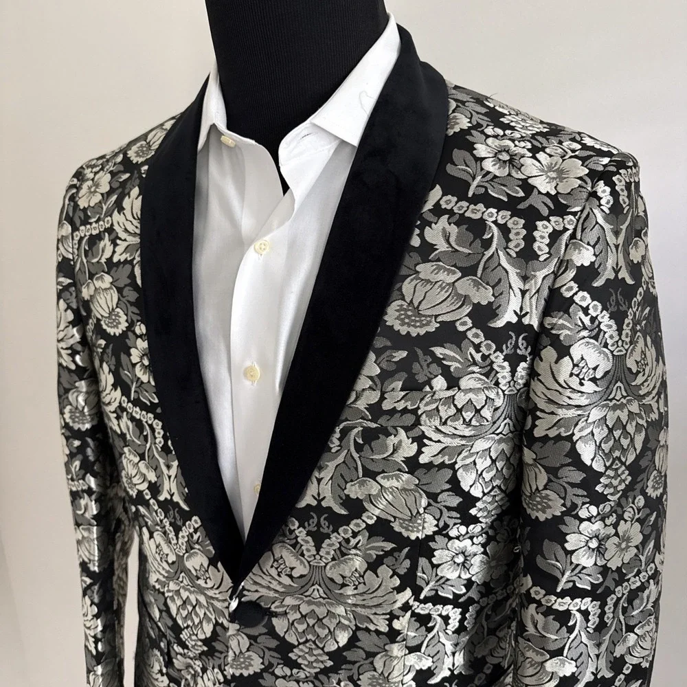 Kilburne Finch Formal Wear Floral Tuxedo Jacket Size 42R Silver Black